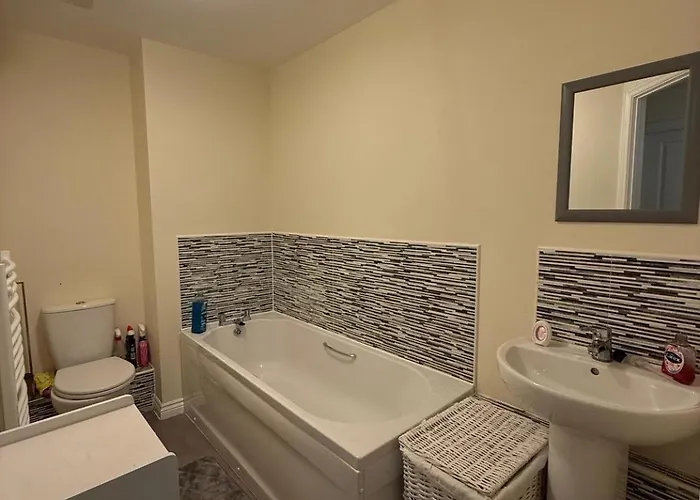 Check 247 * Bradford (West Yorkshire)